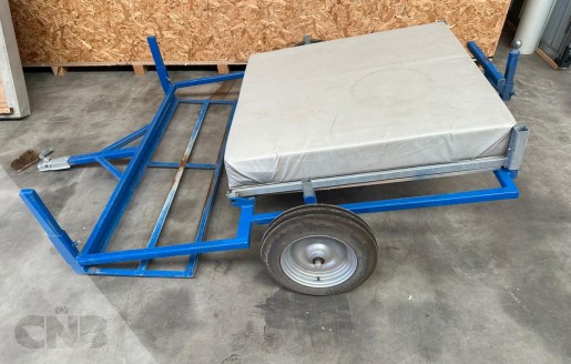 Foto van Plantkarren