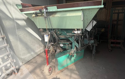 Foto van Plantmachine-Van Hienen