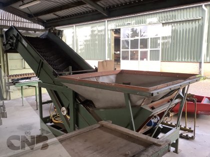 Bunker doseer elevator- Compas