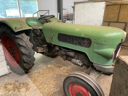 Tractor-Fendt Farmer