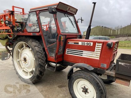 Tractor-Fiat 55-90 met spuit