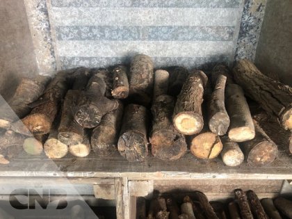 Kuubskisten voor houtopslag