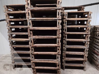 Houten onderzetters 75x 50 *TEAB MOETEN WEG*