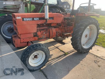 Tractor-Renault 421