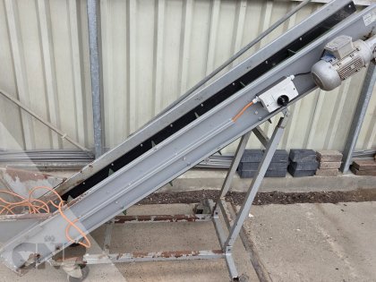 Vuilafvoerelevator-Bercomex
