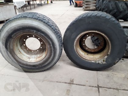 vrachtwagenaanhanger banden