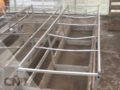 Waterbakken voor bloemen