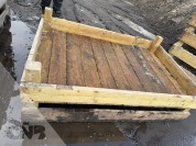 Foto van Houten broeibakken