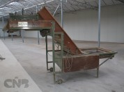 Foto van Elevator met poetsmachine-Compas